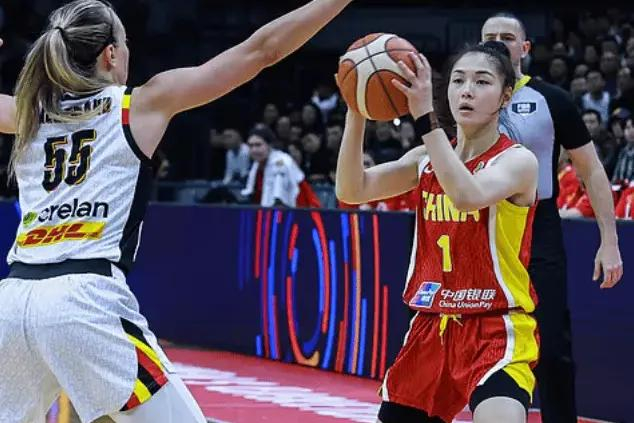 中国女篮对阵捷克争夺小组出线关键战