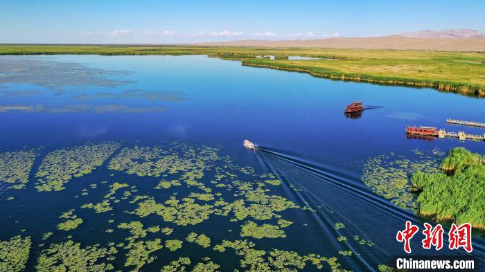 沙滩排球邂逅旅游季 博湖县举办新疆第十四届运