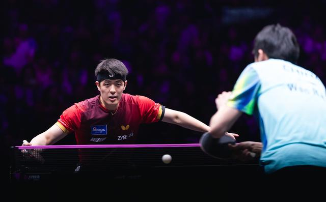 王楚钦爆冷负松岛辉空 国乒男队陷困境