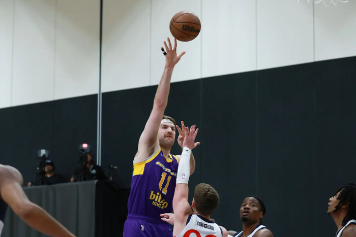 湖人未转正蒂米合同引热议 发展联盟赛场展锋芒