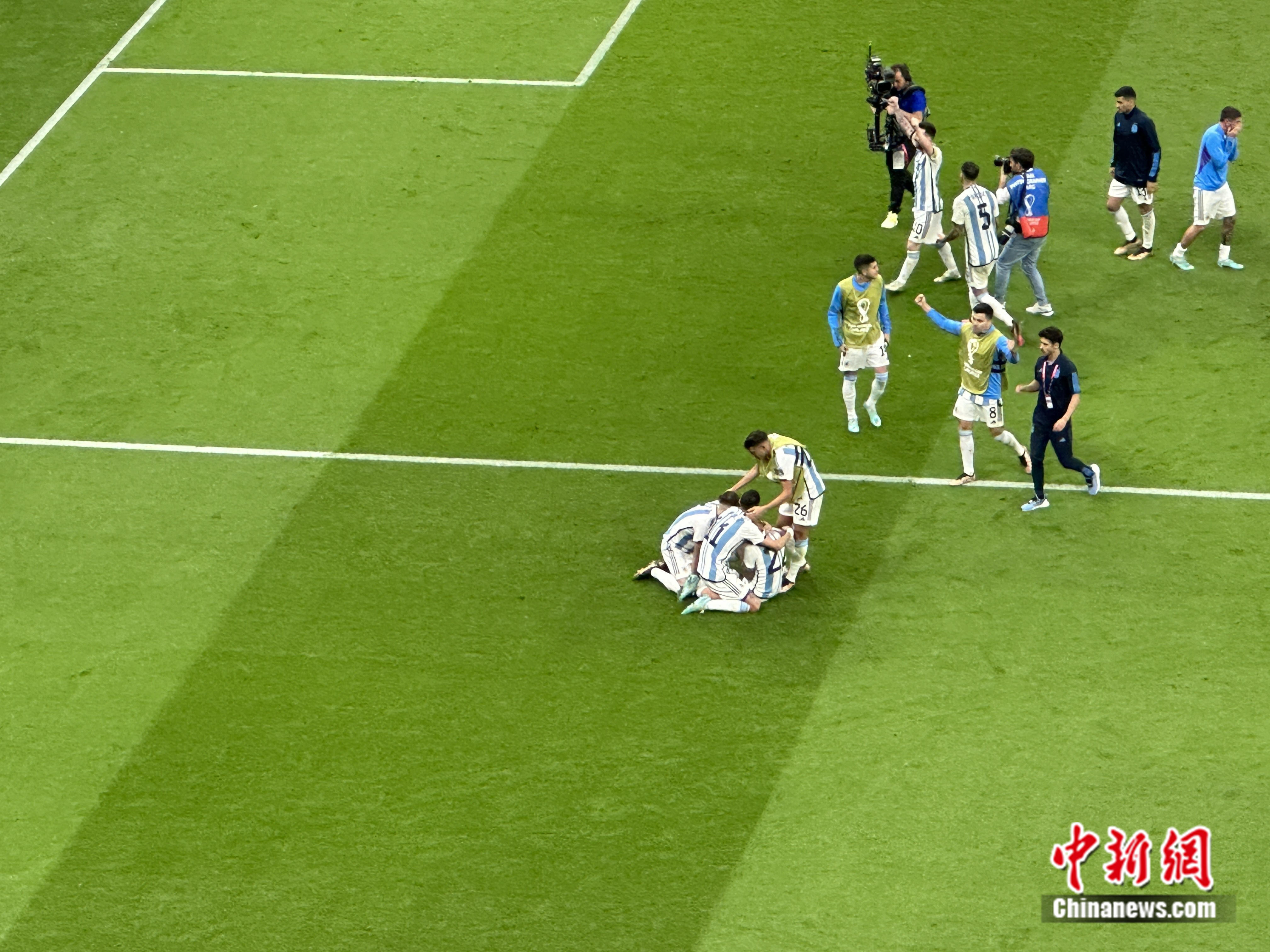 阿根廷点球险胜荷兰 剧情跌宕晋级决赛